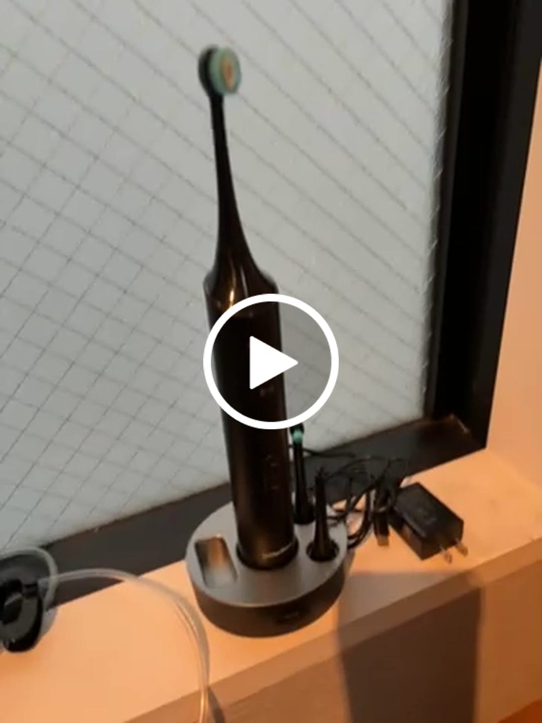 Customer video review of 【 予約注文限定 20%OFF / 6月中旬お届け予定 】水流音波歯ブラシ Water Sonic ウォーターソニック フルセット