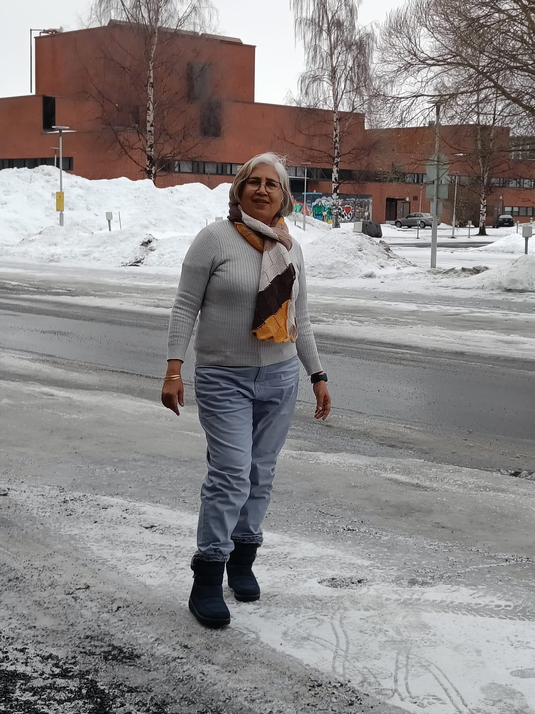 Customer photo review of Dublo Fleece Lined Sweater