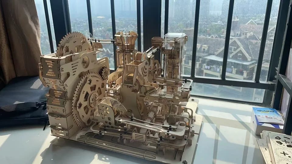Customer photo review of Mechanical Air Island Marble Run MAX Version