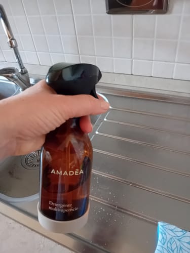 Customer photo review of Kit Detergente multisuperficie 300ml + 1 Litro