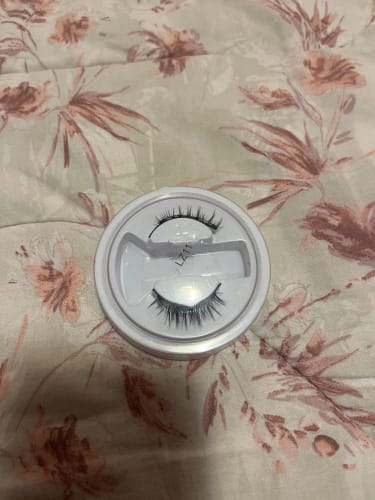 Customer photo review of Magnetic Eyelashes
