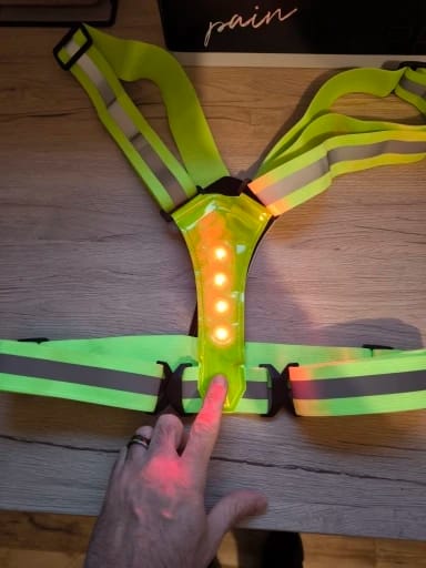 Customer photo review of RunSafe Weste – Mehr Sicherheit für deine Touren