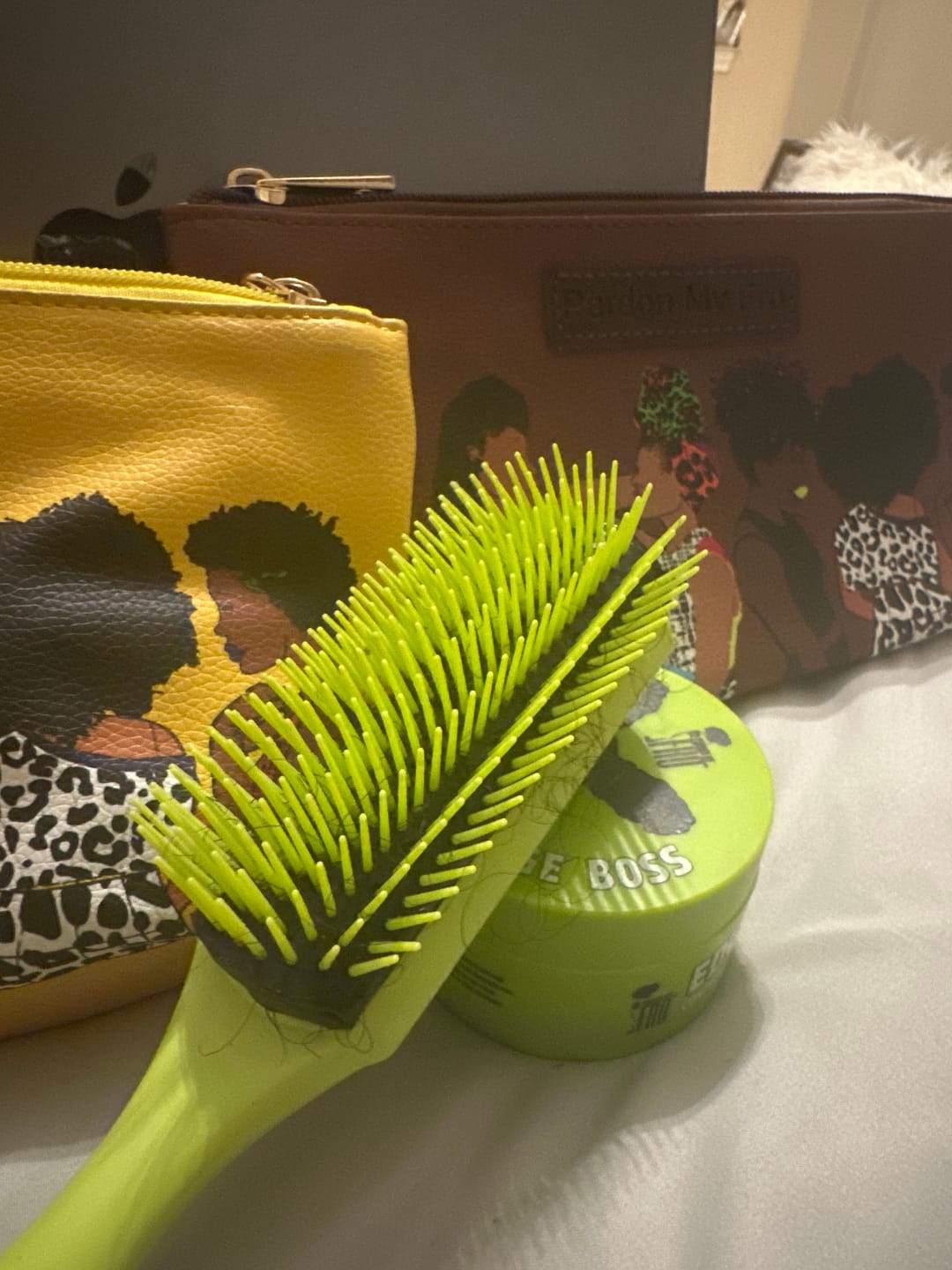 Customer photo review of "I Don't Want No Tugs" Detangler Brush