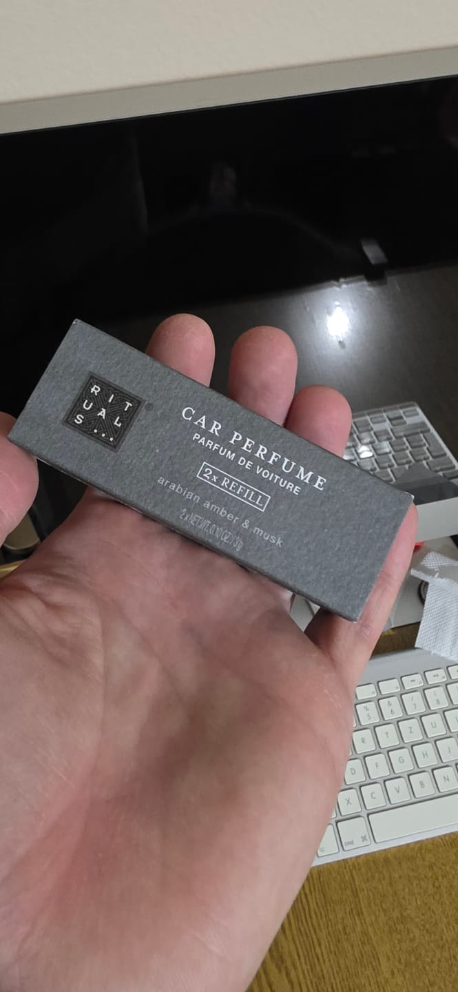 Customer photo review of Rituals Car perfume arabian amber & musk