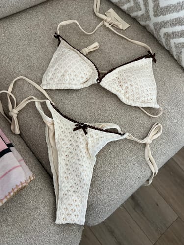 Customer photo review of Seamolly Vintage Bow Decor Halter Triangle Tie Side Bikini Set
