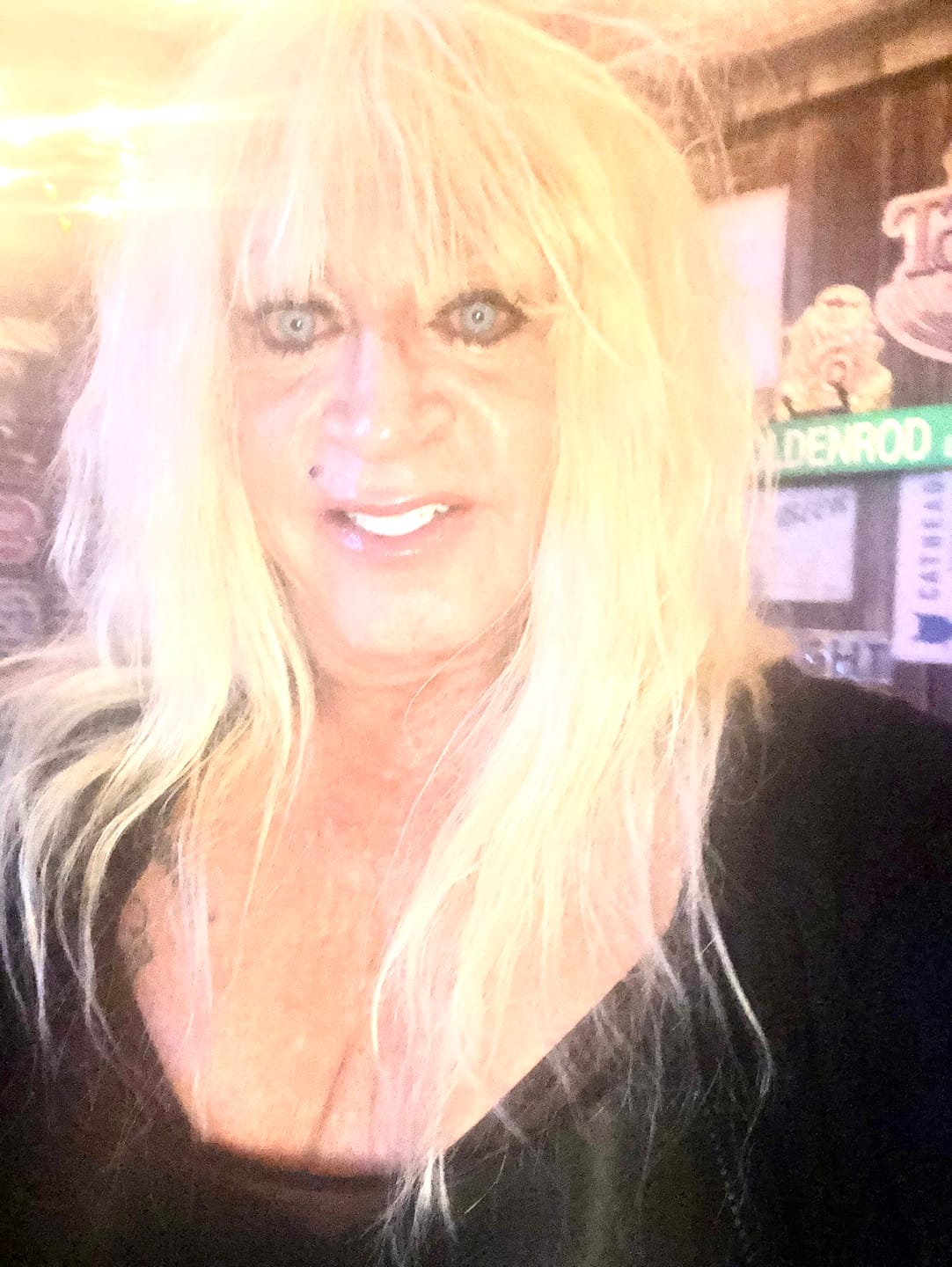 Customer photo review of New York Blue Prescription Coloured Contact Lenses