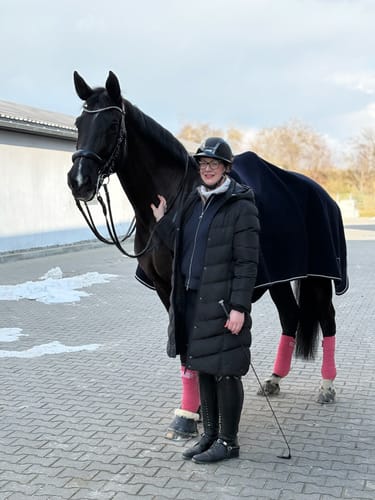 Customer photo review of Strotonin Horse Support