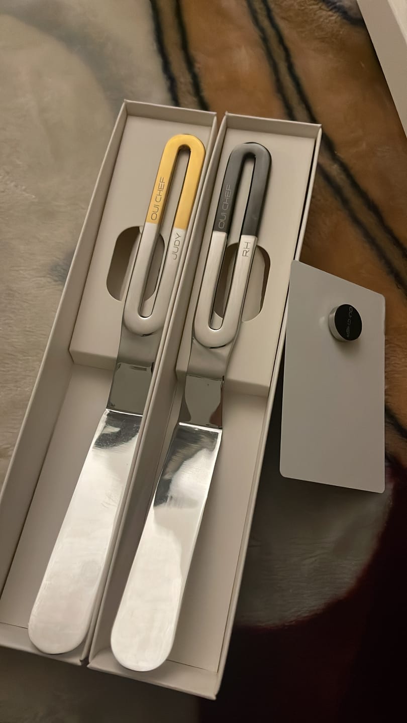 Customer photo review of LiftOff Chef's Palette Knife