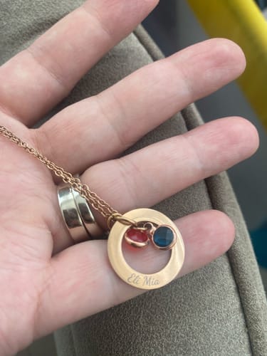 Customer photo review of Ogrlica: Circle Birthstone