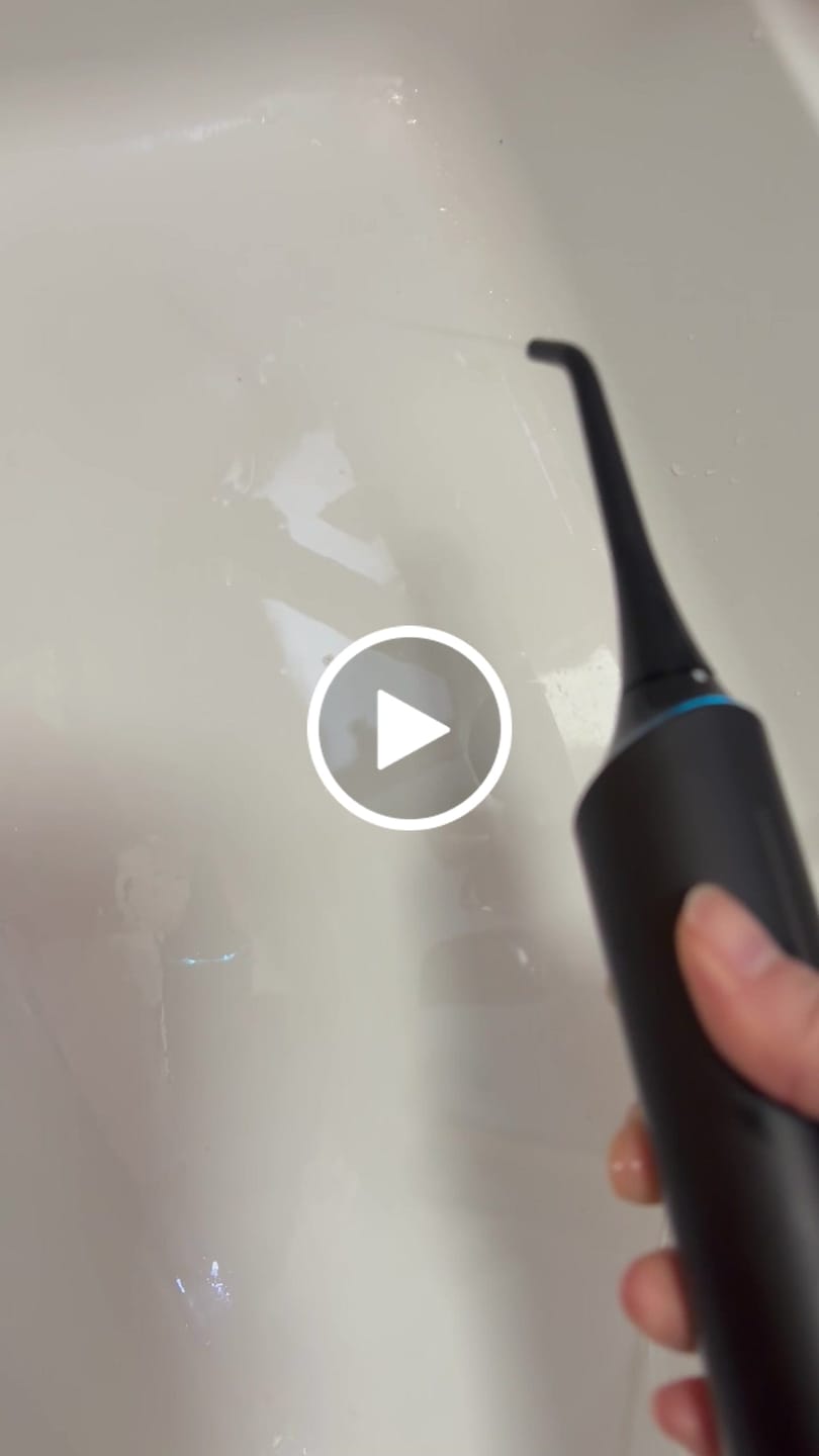 Customer video review of 【 予約注文限定 20%OFF / 6月中旬お届け予定 】水流音波歯ブラシ Water Sonic ウォーターソニック フルセット