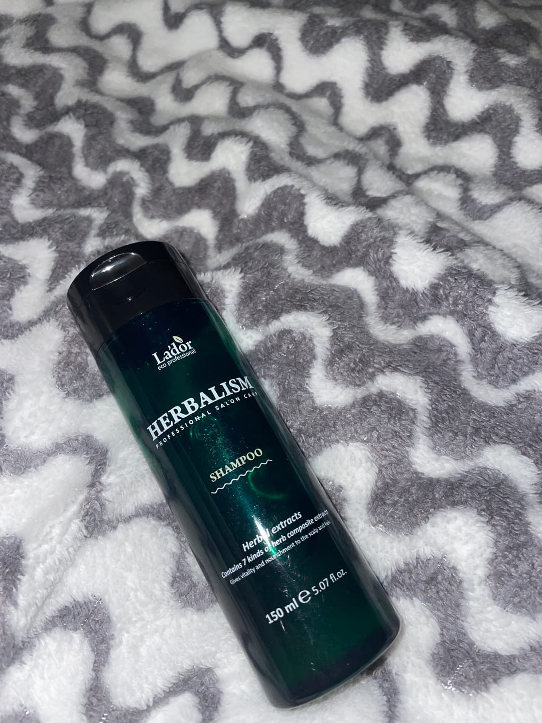 Customer photo review of Nedaudz skābs augu šampūns ar aminoskābēm Lador Herbalism Shampoo