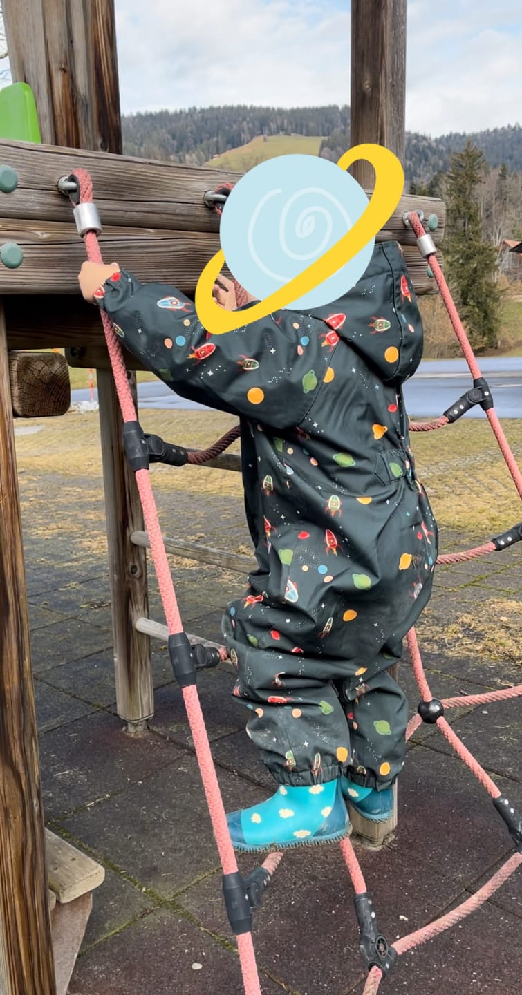 Customer photo review of Blue Clouds Classic Wellington Fair Rubber Natural Waterproof Boots