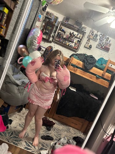Customer photo review of Pastel Winter Top & Skirt [MOEFLAVOR x Gloomy Bear]