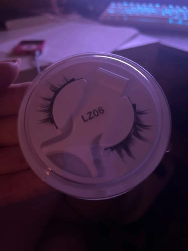 Customer photo review of Magnetic Eyelashes