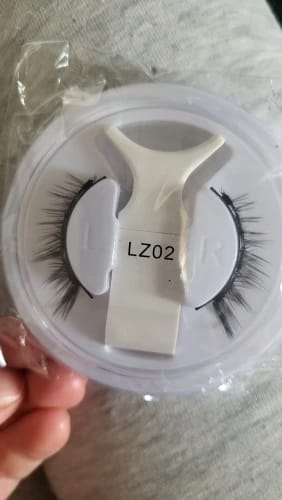 Customer photo review of Magnetic Eyelashes