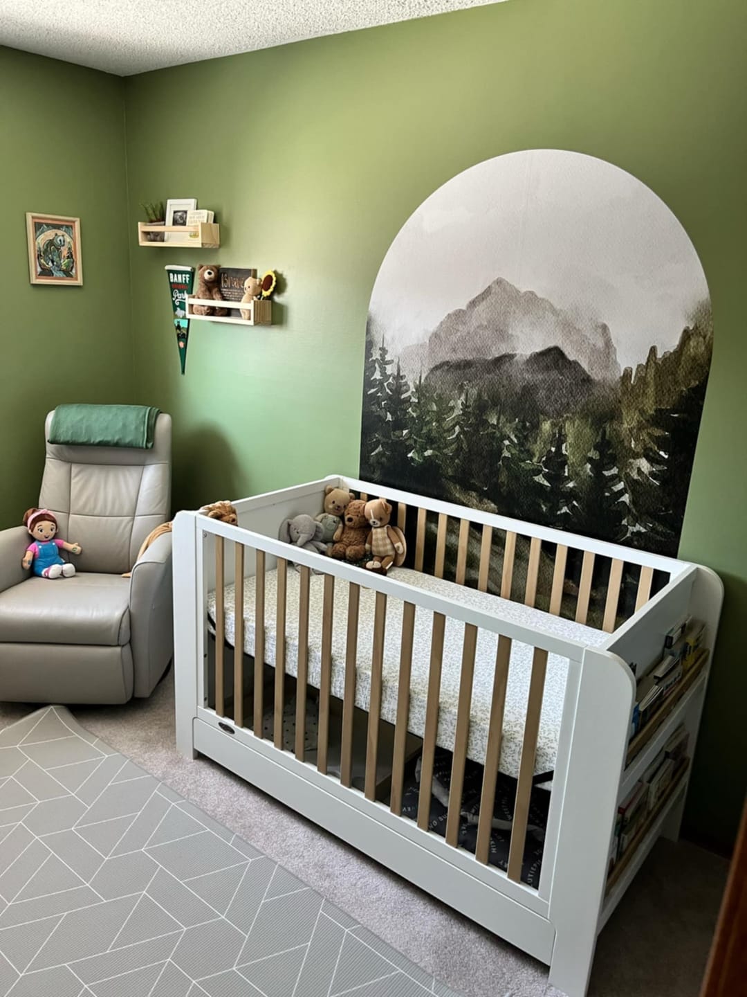 Customer photo review of Painted Misty Mountain Removable Arch Decal