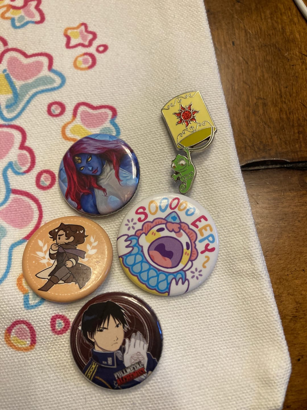 Customer photo review of Eepy Clown Button