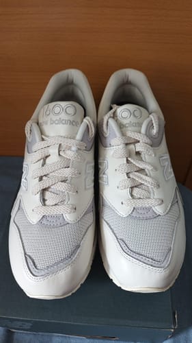 Customer photo review of New Balance 600 White