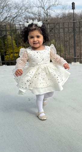 Customer photo review of Girl Formal Dresses Autumn Cute Pageant Sequins Long Sleeve Princess Dresses