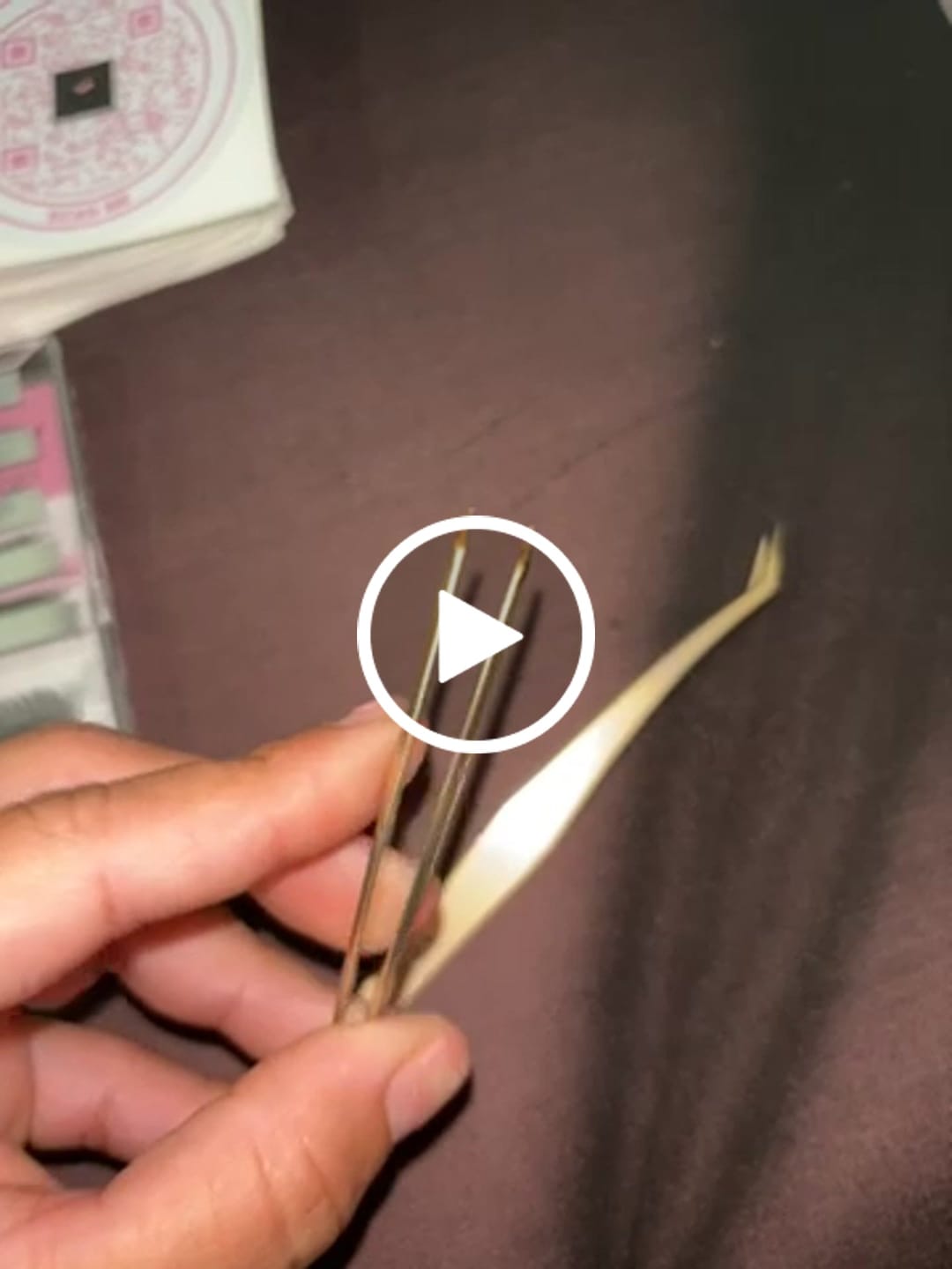 Customer video review of Luxe Gold Precision Tweezer Trio