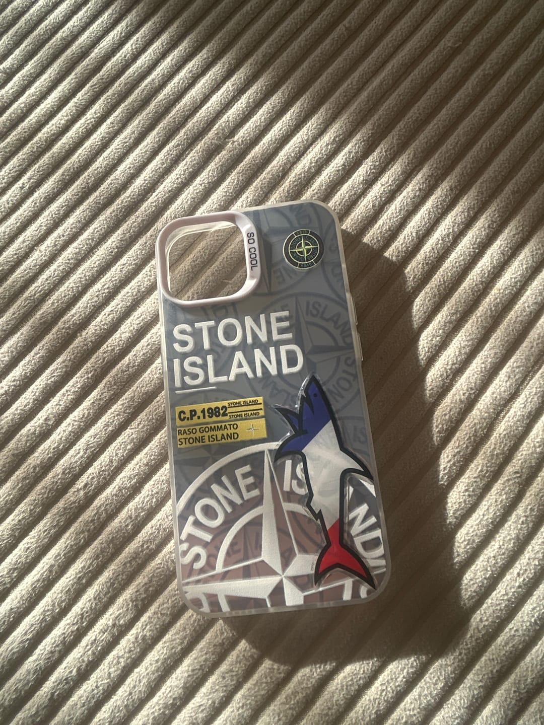 Customer photo review of Coque Stone Island