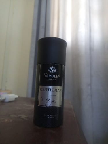 Customer photo review of Yardley Men Gentleman Classic Body Spray 150ml