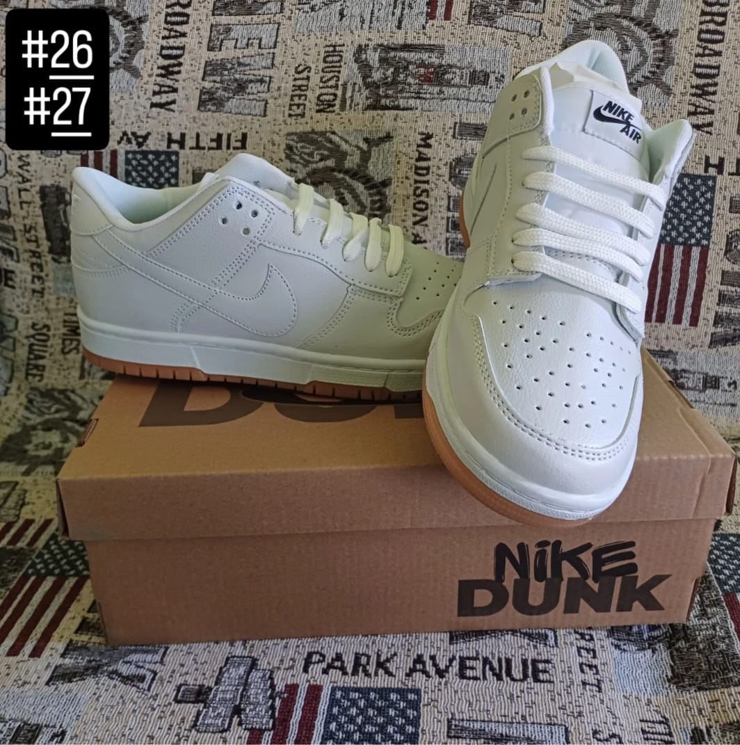 Customer photo review of Tenis Dunk Blanco Ambar