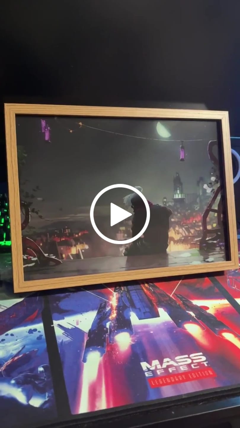 Customer video review of Arcane: League of Legends Jinx & Ekko Parallel Timeline Anime LED Light Box Photo Frame