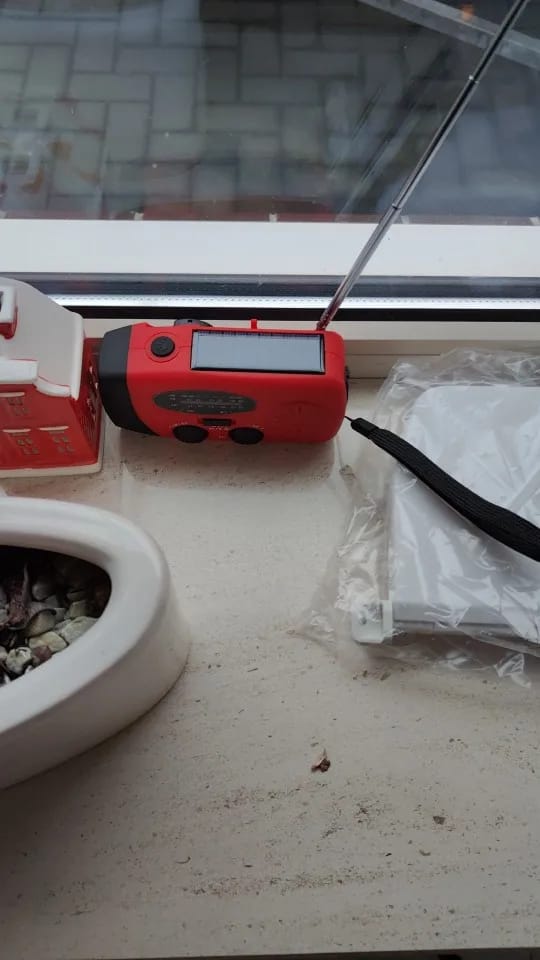 Customer photo review of Notfall All in One Radio – Energie und Information in Blackout Notfällen