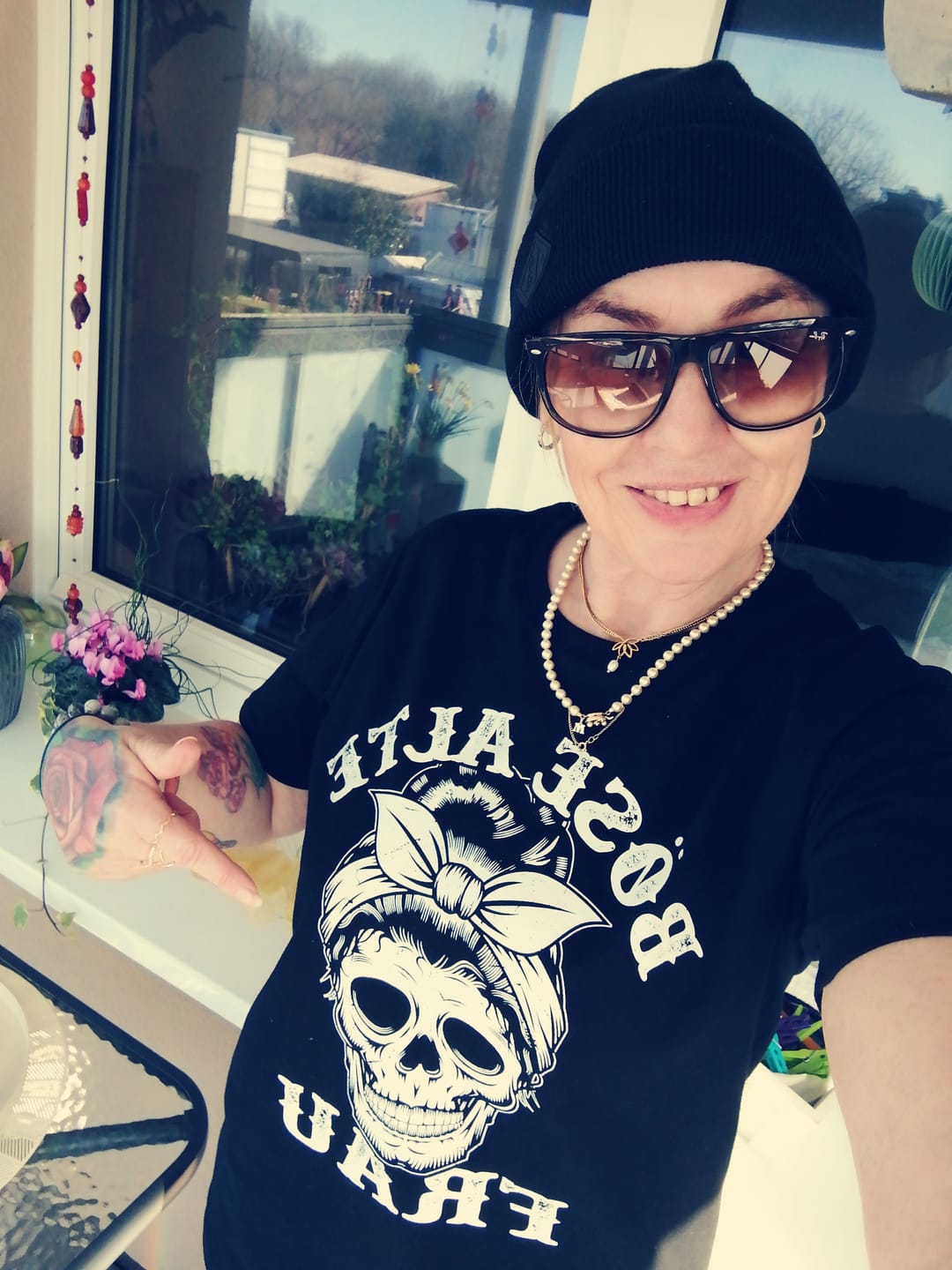 Customer photo review of Böse alte Frau - Damen T-Shirt
