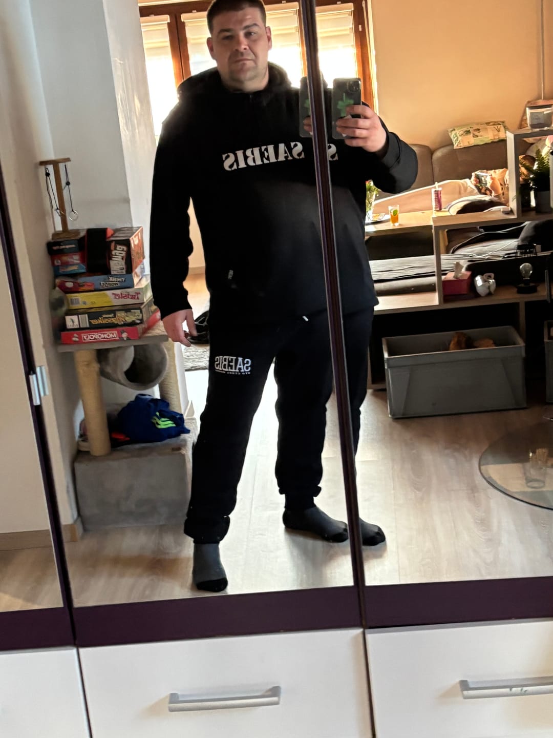 Customer photo review of Lifestyle Herren Jogginghose schwarz mit Stickerei by SAEBIS®