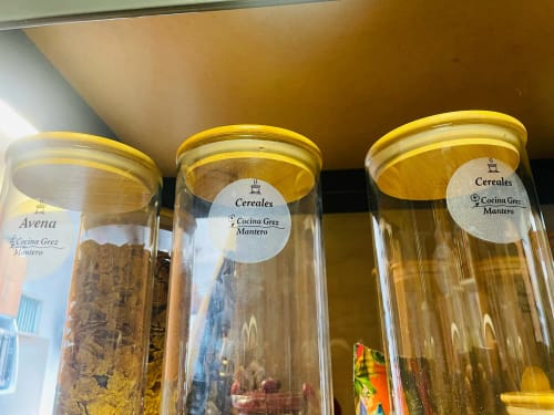 Customer photo review of B1 Inkless Thermal Label Printer, Create Professional Labels with Ease