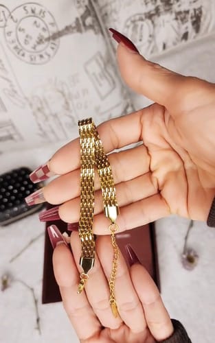 Customer photo review of Petal