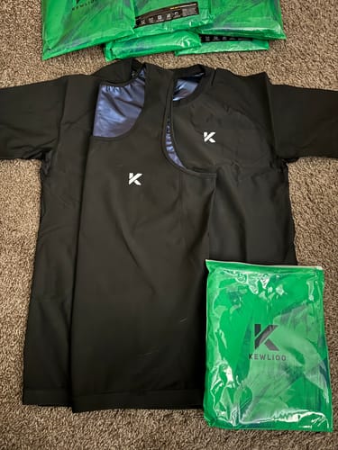 Customer photo review of Men's Sauna Shirt 3-pack Multi Color