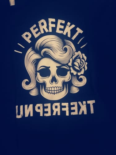 Kerstin M. review of Perfekt unperfekt - Damen T-Shirt image 1 out of 1