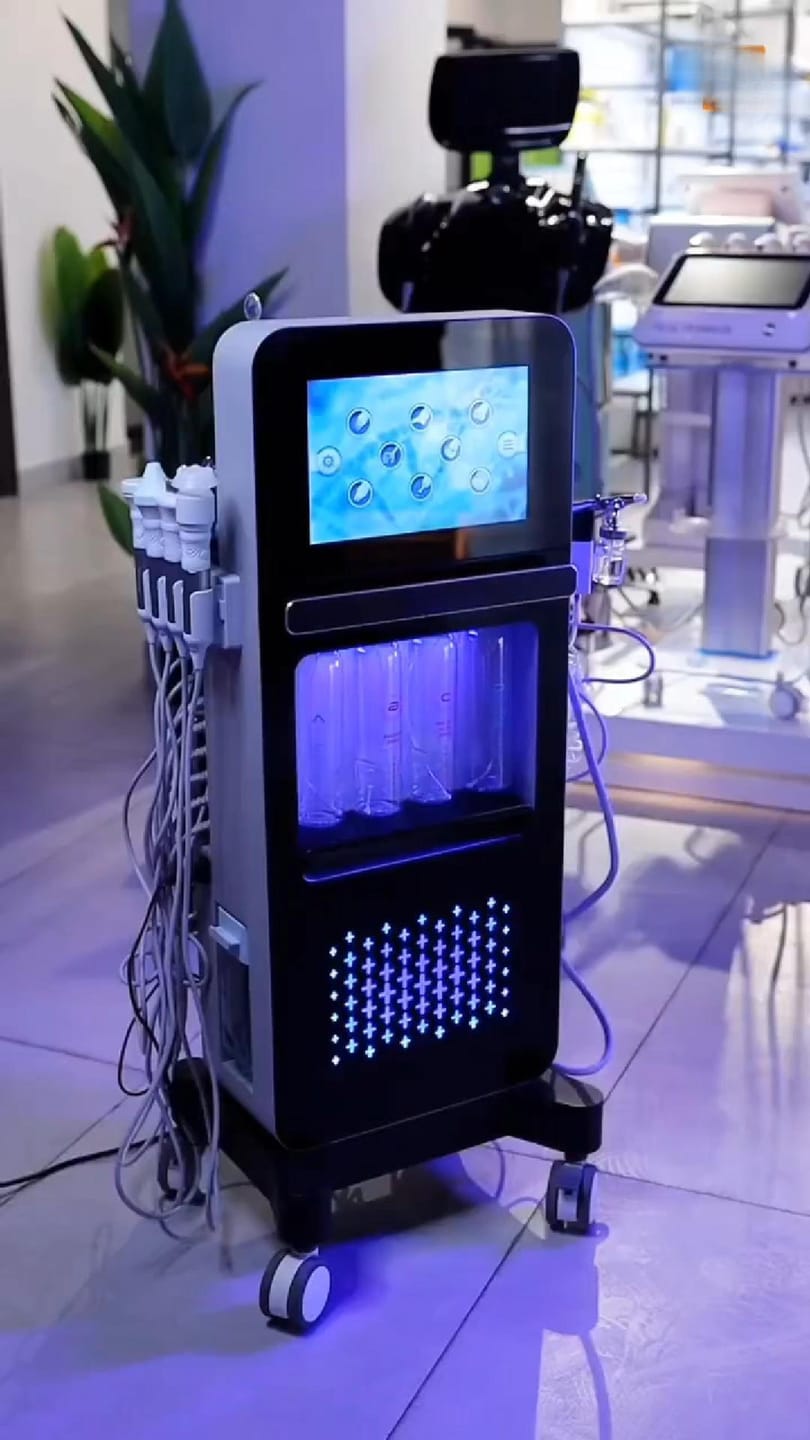 Customer photo review of 17 in 1 Hydra Skin Care System Facial Machine Elite