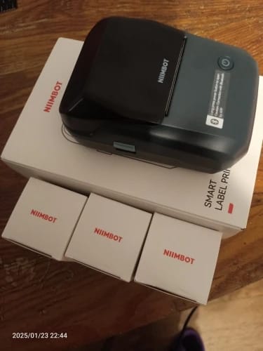 Customer photo review of B1 Inkless Thermal Label Printer, Create Professional Labels with Ease