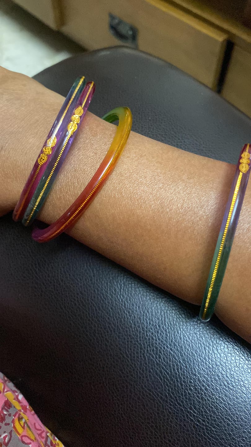 Customer photo review of A Colorful Set for Every Occasion!" - 916 22k Hallmark (Multicolour)
