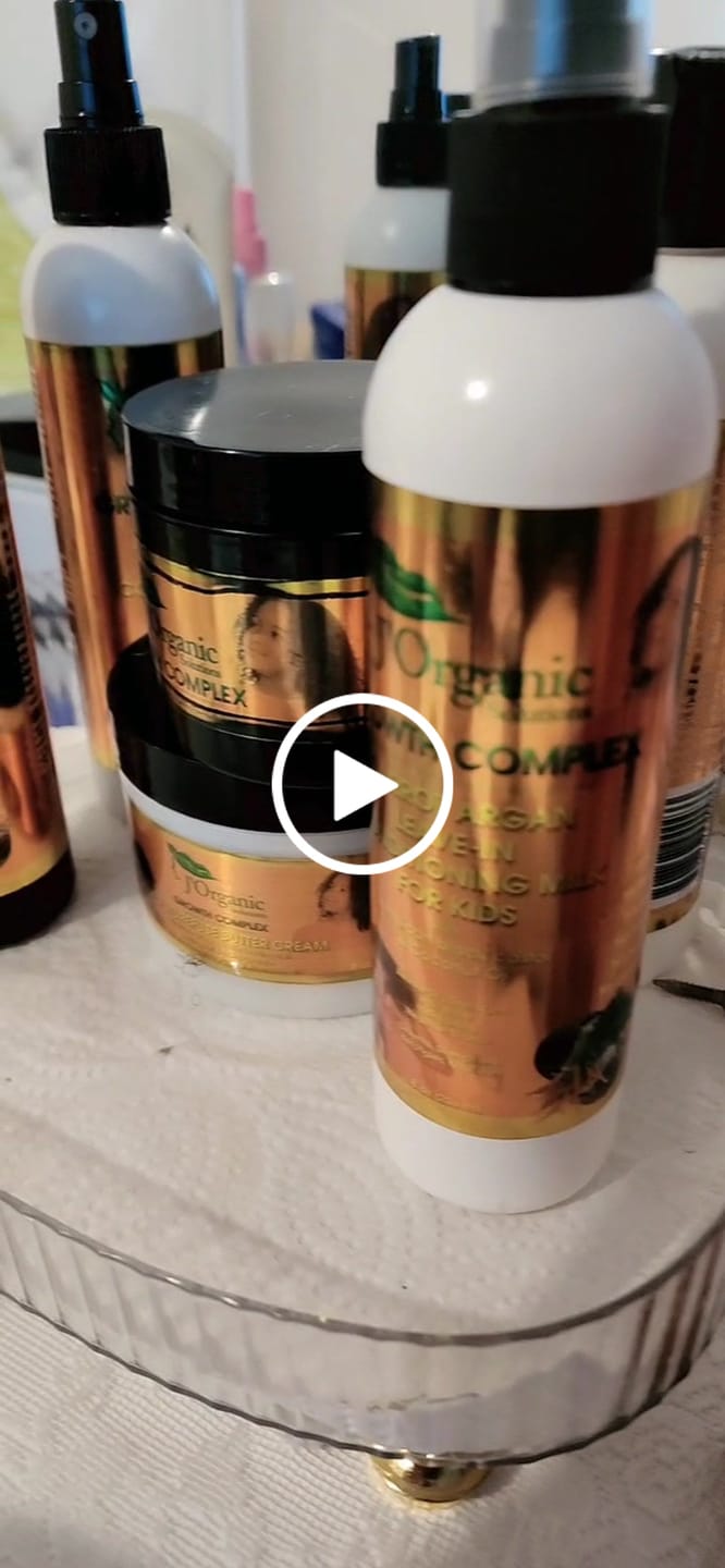 Customer video review of Kid's Super healthy Hair kit