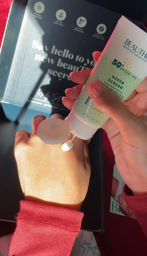 Customer photo review of Super Screen - SPF 50+