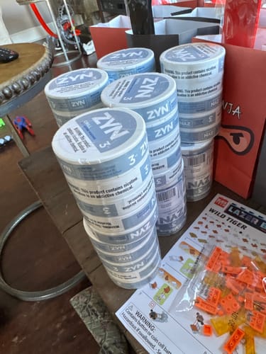 Customer photo review of ZYN Nicotine Pouch Case