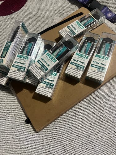Customer photo review of Breeze Pro 0% Nicotine Disposable Vape