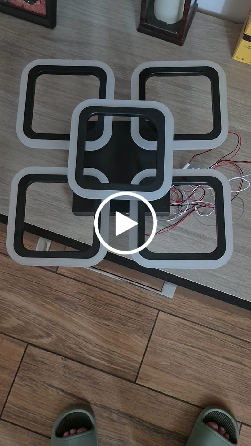 Customer video review of Lustra LED 4+1 SQUARE BLACK Echivalent 400W Telecomanda
