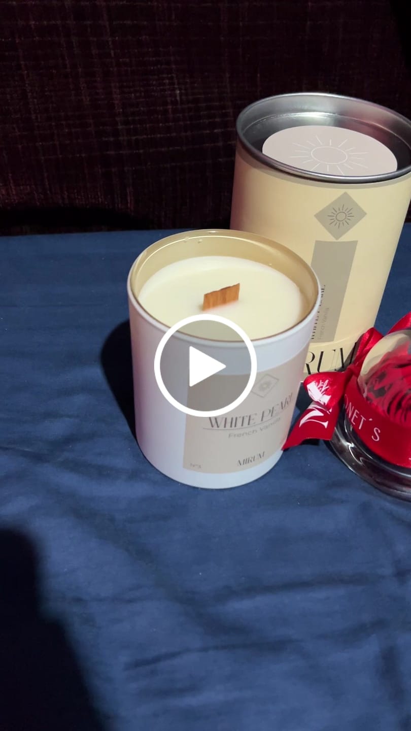 Customer video review of Rosa Eterna Monet's con Capelo