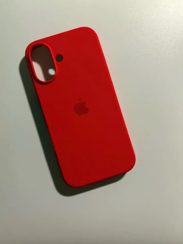 Customer photo review of iPhone Silicone Case (Red)