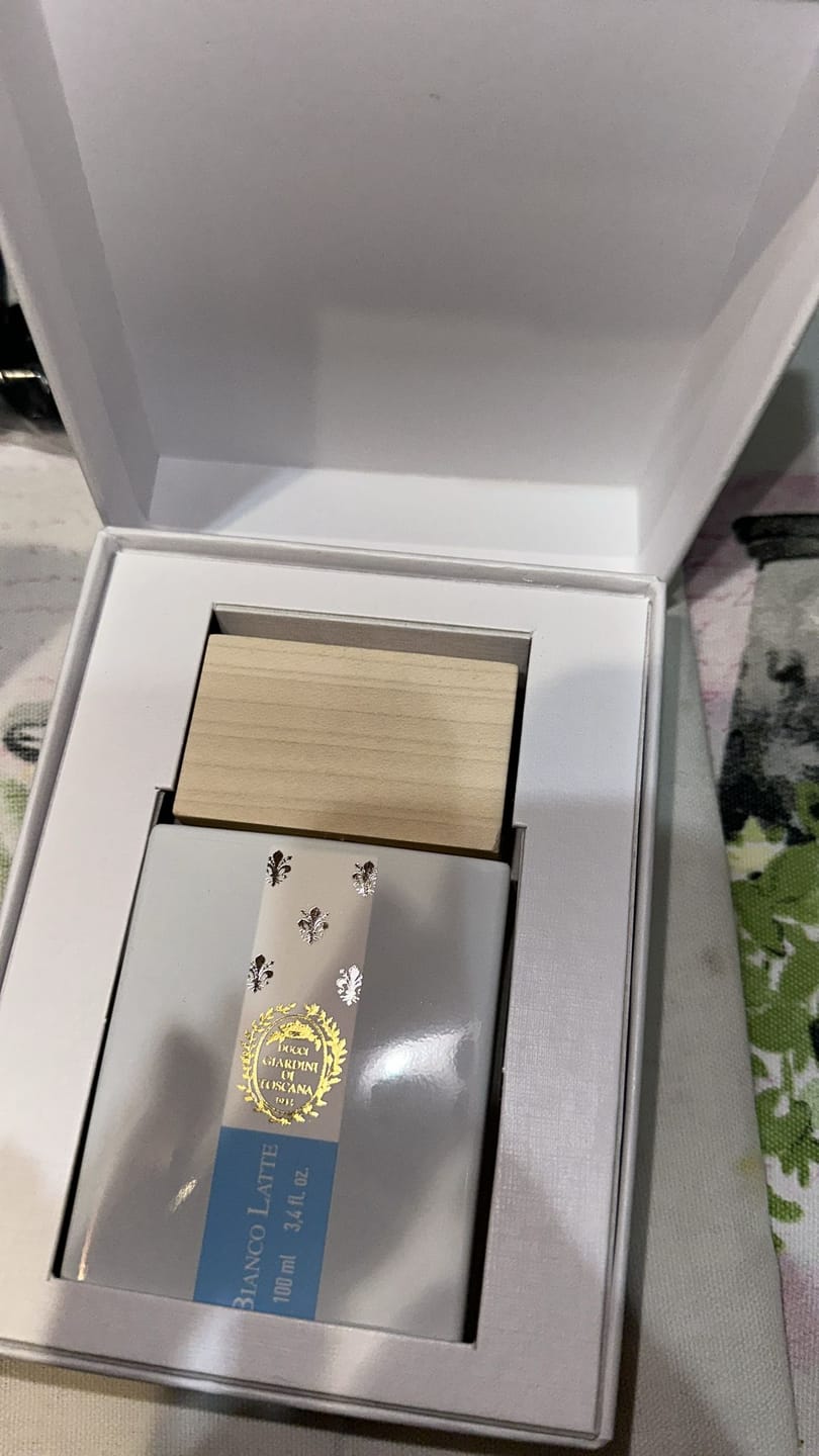 Customer photo review of GIARDINI DI TOSCANA - BIANCO LATTE