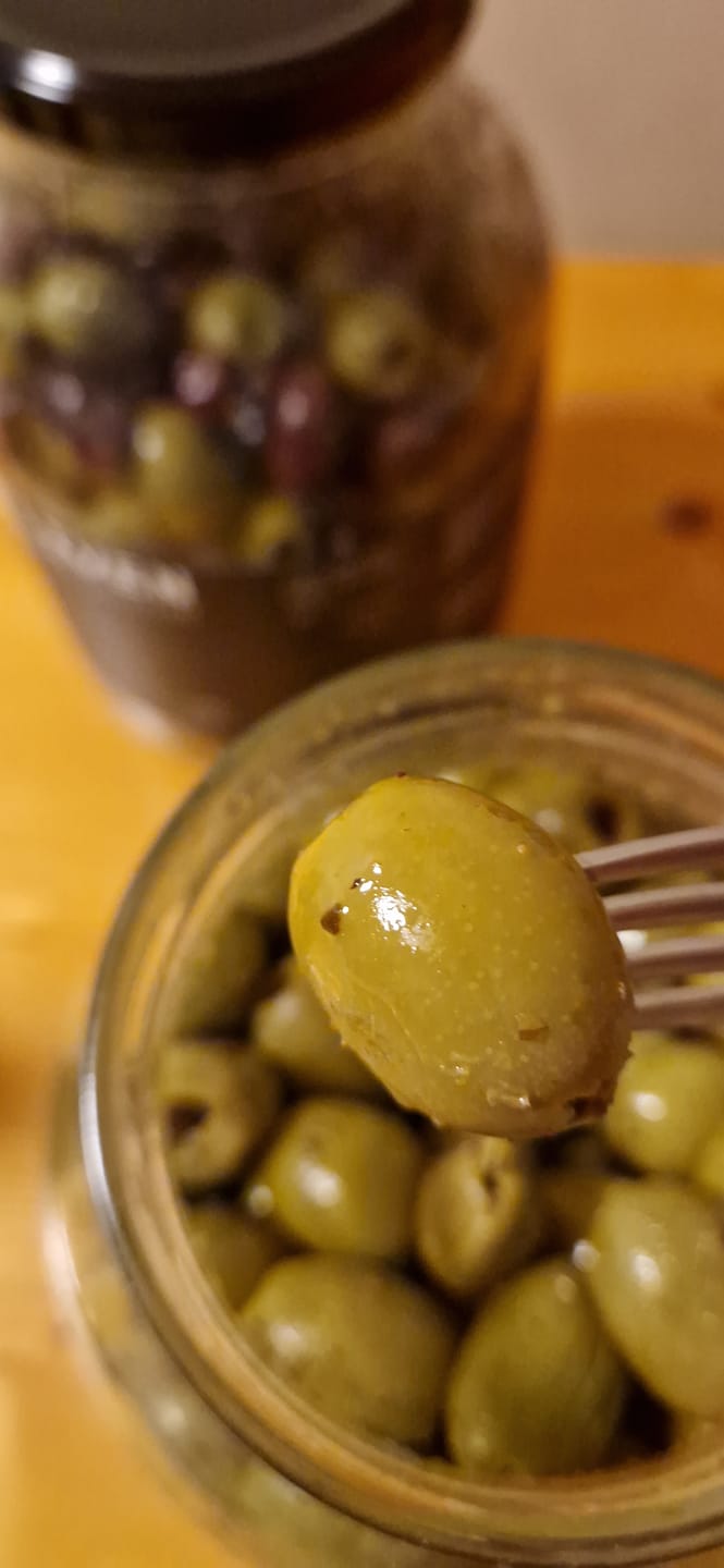 Customer photo review of OELiven Grün 2 kg - Grüne Bio Oliven mit Kräutern