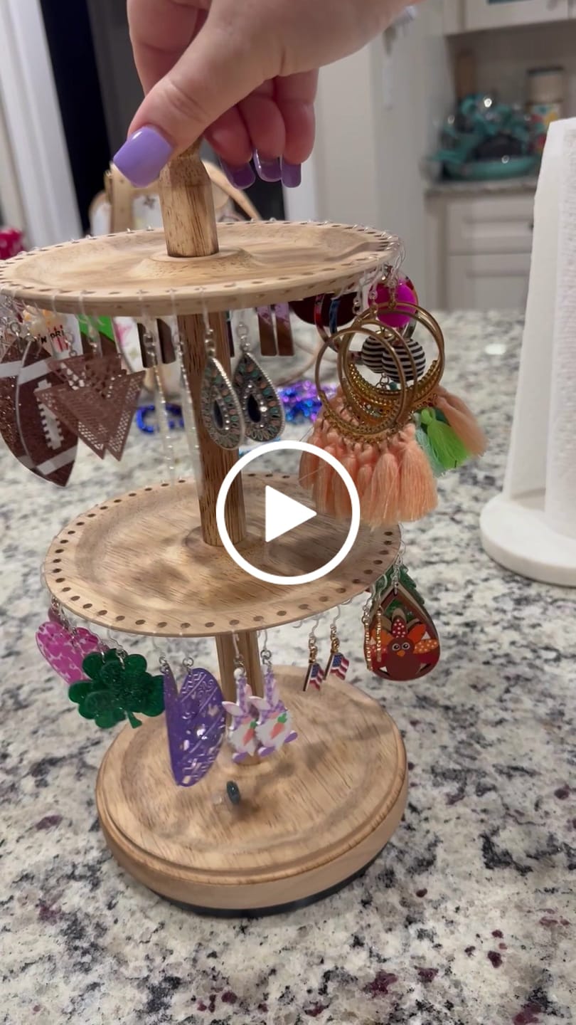 Customer video review of Spiral Dangles Hypoallergenic Earrings for Sensitive Ears Made with Plastic Posts