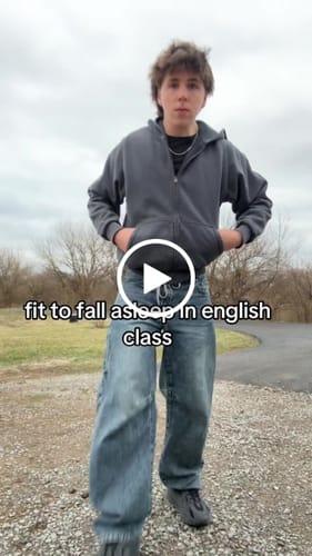 Customer video review of Cotton Fleece Zip Up Hoodie - Yeezy Gap - 4 Colors Available