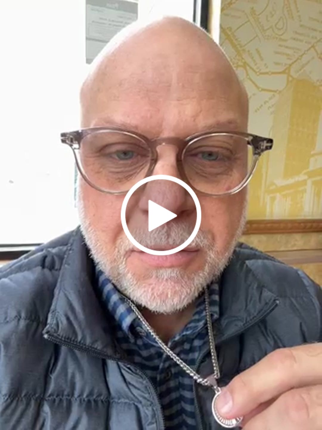 Customer video review of 4mm Wheat Chain